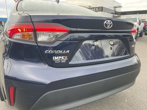 Used 2025 Toyota Corolla LE FWD image 25