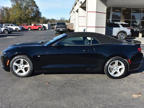 Used 2019 Chevrolet Camaro LT image 8