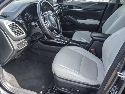 Certified 2023 Kia Seltos EX AWD/4WD image 18