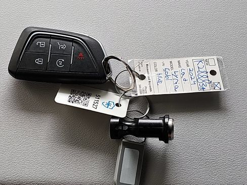Certified 2024 Cadillac Lyriq Luxury AWD/4WD image 39
