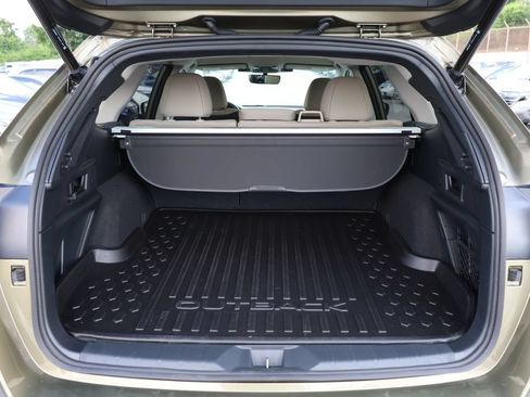 Certified 2025 Subaru Outback Premium AWD/4WD image 6