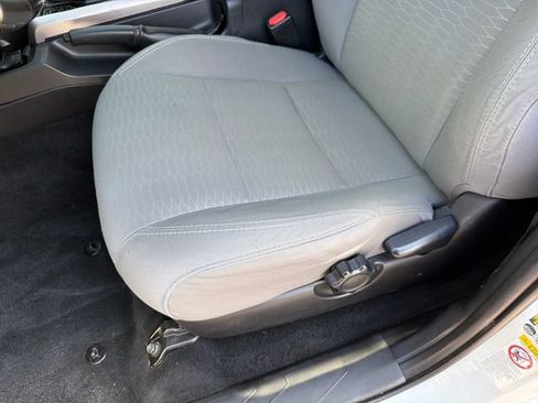 Used 2019 Toyota Tacoma SR5 AWD/4WD image 20
