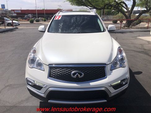 Used 2017 INFINITI QX50 2WD w/ Premium Plus Package image 3