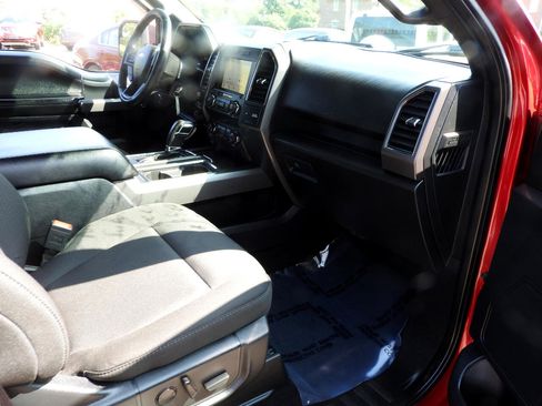 Used 2019 Ford F150 XLT w/ Equipment Group 302A Luxury image 9