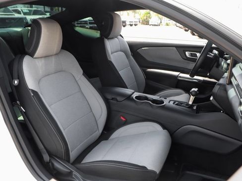 Used 2025 Ford Mustang Coupe RWD image 36