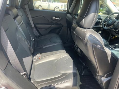 Used 2015 Jeep Cherokee Limited w/ Luxury Group AWD/4WD image 25