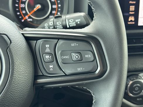 Used 2026 Jeep Wrangler Unlimited Sport AWD/4WD image 30