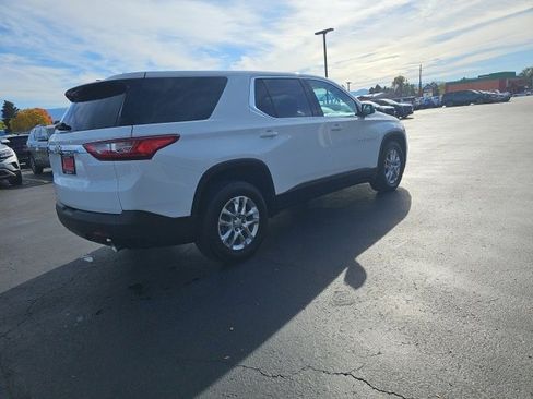 Used 2021 Chevrolet Traverse LS image 64