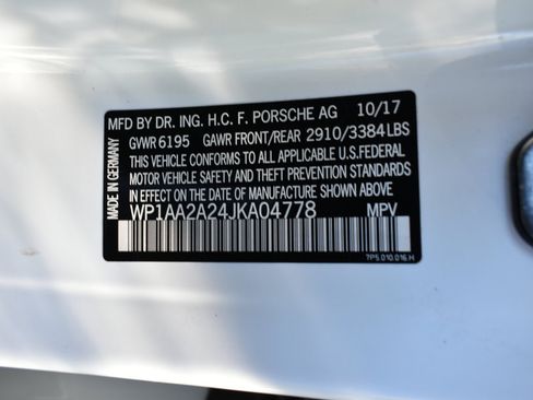 Used 2018 Porsche Cayenne Platinum Edition image 49