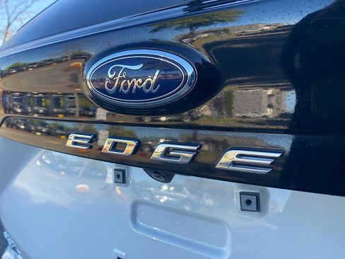Certified 2022 Ford Edge SEL w/ Convenience Package image 13