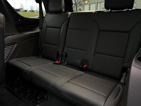 Used 2021 GMC Yukon Denali w/ Denali Ultimate Package image 16