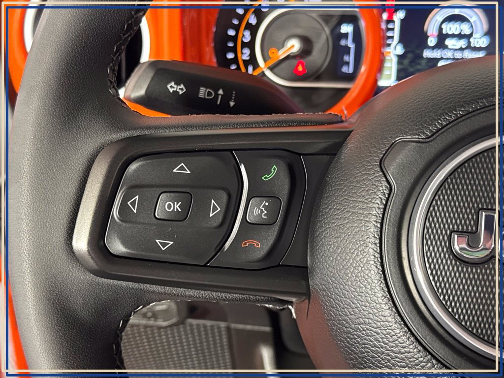 Certified 2025 Jeep Gladiator Sport AWD/4WD image 24