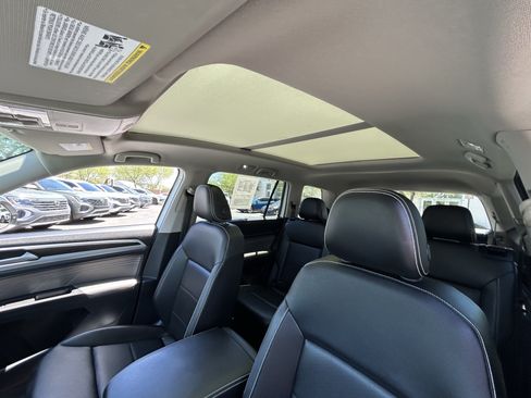 Used 2023 Volkswagen Atlas SE AWD/4WD image 19