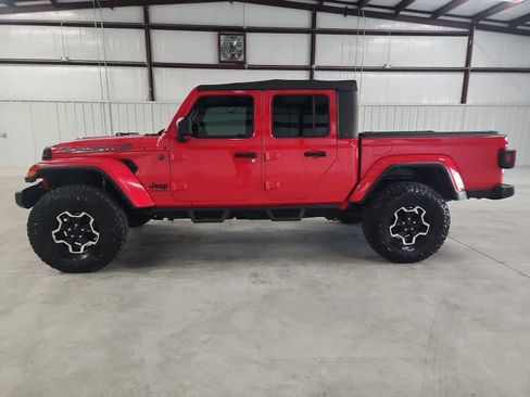 Used 2022 Jeep Gladiator Sport image 2