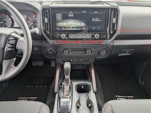 Used 2025 Nissan Frontier PRO-4X AWD/4WD image 7