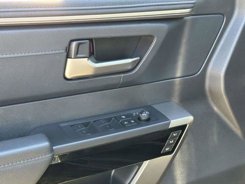 Used 2024 Toyota Tundra Limited image 15