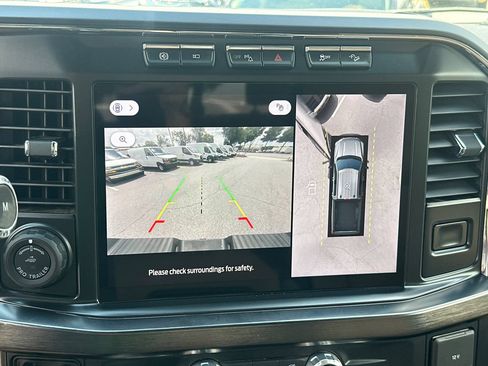 Certified 2024 Ford F250 Lariat w/ Lariat Ultimate Package AWD/4WD image 31