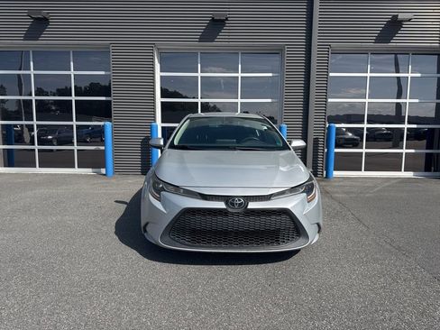 Used 2021 Toyota Corolla LE image 5