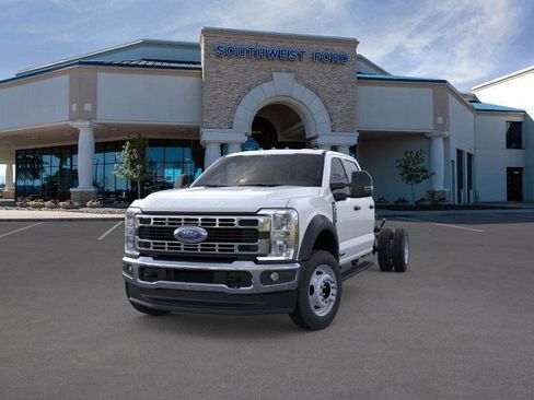 New 2026 Ford F550 4x4 Crew Cab image 2