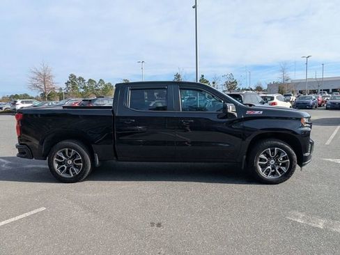 Used 2021 Chevrolet Silverado 1500 RST image 2
