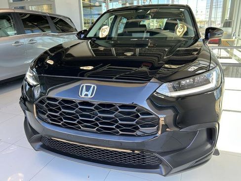 Used 2023 Honda HR-V LX image 3