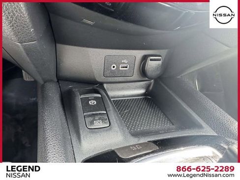 Certified 2022 Nissan Rogue Sport SV w/ Technology Package image 25