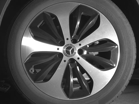 Used 2025 Mercedes-Benz GLB 250 image 14