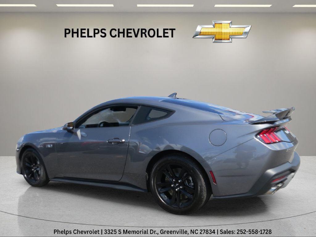Used 2024 Ford Mustang GT RWD image 6