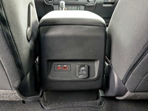 Used 2023 Nissan Frontier PRO-4X w/ Pro Convenience Package image 15