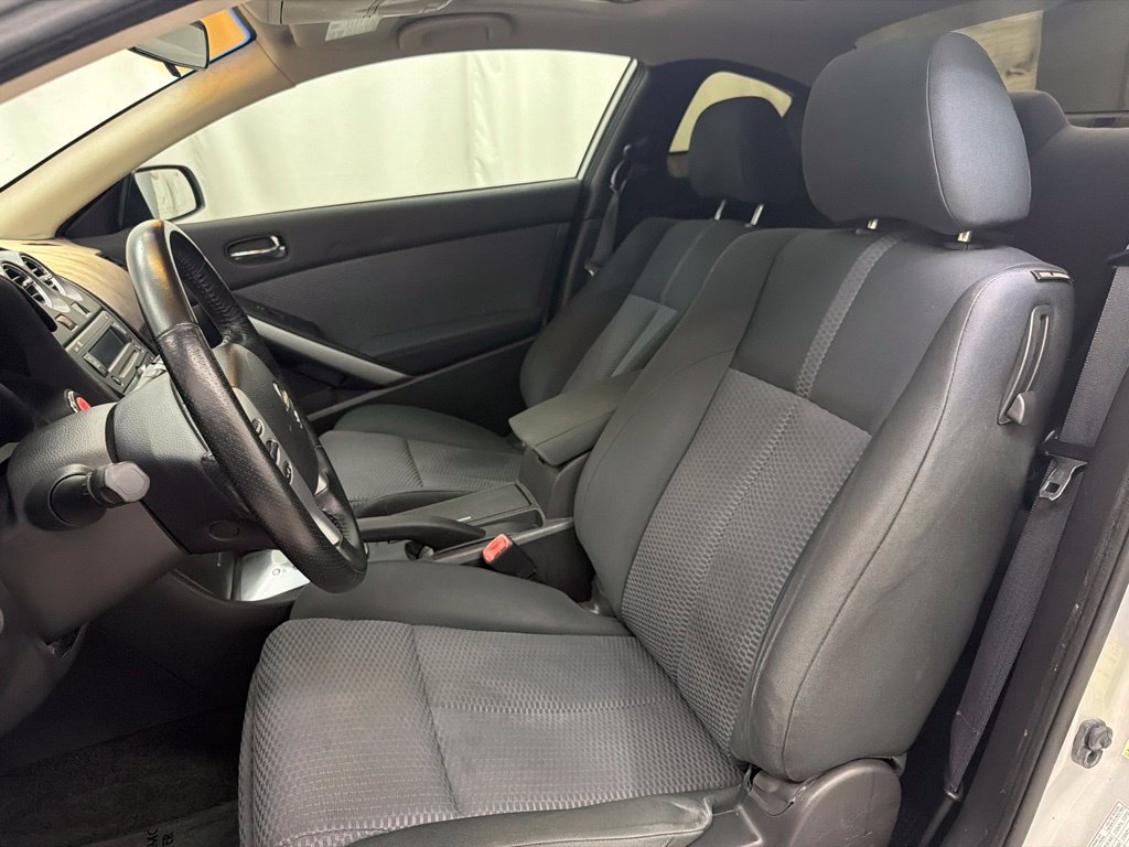 Used 2009 Nissan Altima 3.5 SE FWD image 13