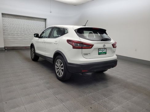 Used 2021 Nissan Rogue Sport S image 5