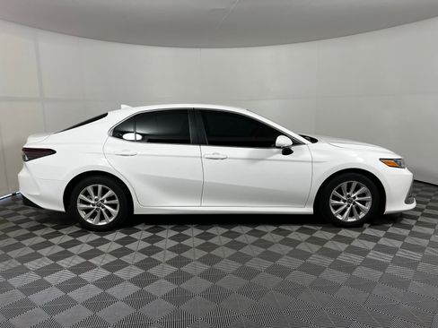 Used 2023 Toyota Camry LE image 4