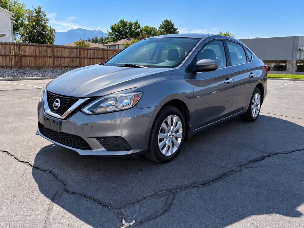 Used 2016 Nissan Sentra S FWD image 1