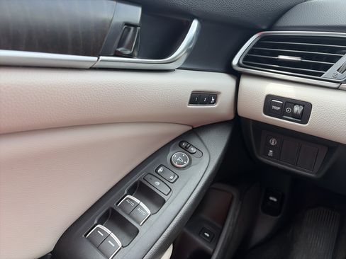 Used 2018 Honda Accord EX-L image 24