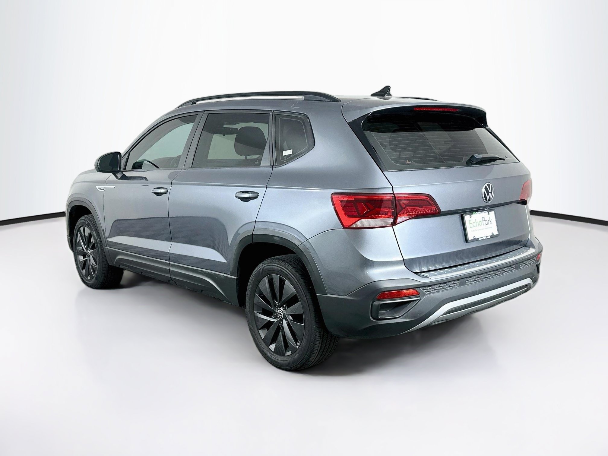 Used 2023 Volkswagen Taos S FWD image 5