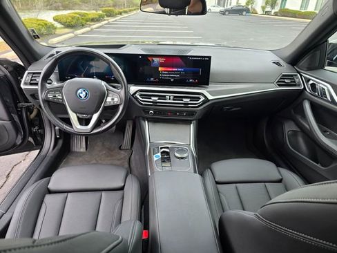 Used 2023 BMW i4 eDrive35 w/ Premium Package image 2