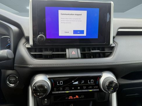 Used 2025 Toyota RAV4 XLE image 23