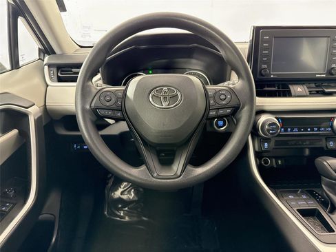 Certified 2022 Toyota RAV4 XLE image 29