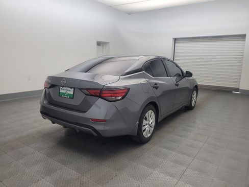 Used 2024 Nissan Sentra S FWD image 9