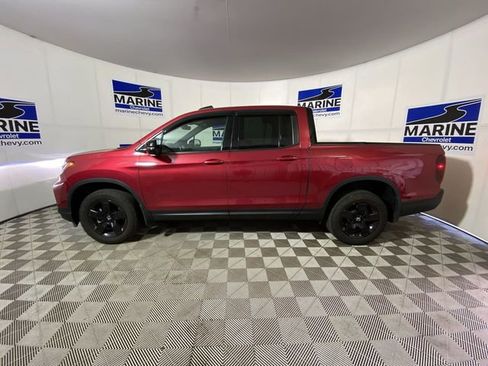 Used 2025 Honda Ridgeline Black Edition image 13