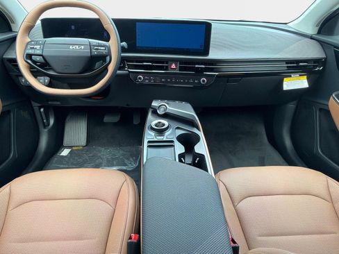 New 2026 Kia EV6 Wind RWD image 12