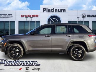 New 2025 Jeep Grand Cherokee Altitude video 3