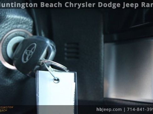 Used 2017 Toyota Tacoma SR5 image 26