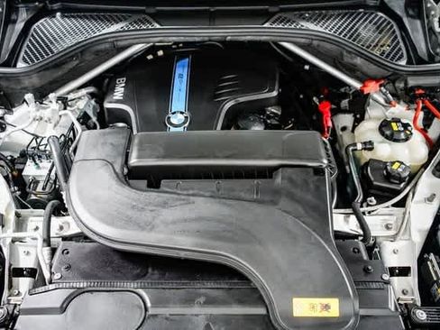 Used 2018 BMW X5 xDrive40e image 28