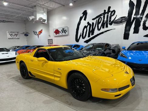 Used 2002 Chevrolet Corvette Z06 w/ Memory Pkg image 23