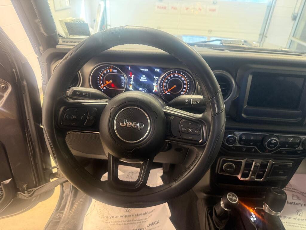 Used 2021 Jeep Gladiator Sport AWD/4WD image 25