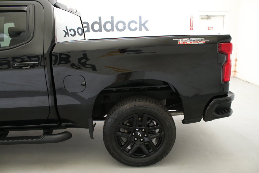Used 2025 Chevrolet Silverado 1500 LT Trail Boss AWD/4WD image 5