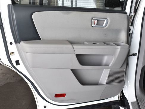 Used 2015 Honda Pilot SE image 25