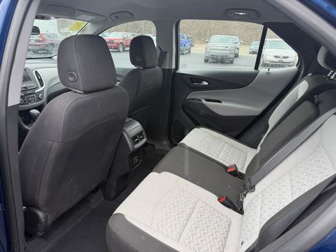 Used 2022 Chevrolet Equinox LS AWD/4WD image 17