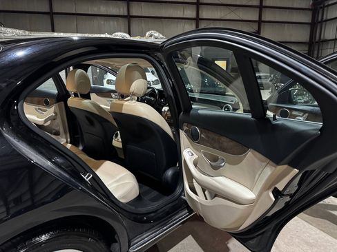 Used 2017 Mercedes-Benz C 300 4MATIC Sedan w/ Premium 1 Package image 21